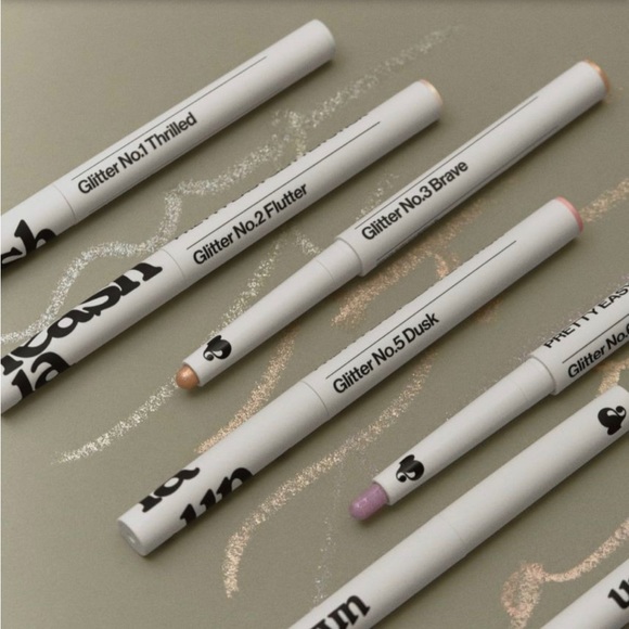 Unleashia Pretty Easy Glitter Stick - Picture 2 of 5